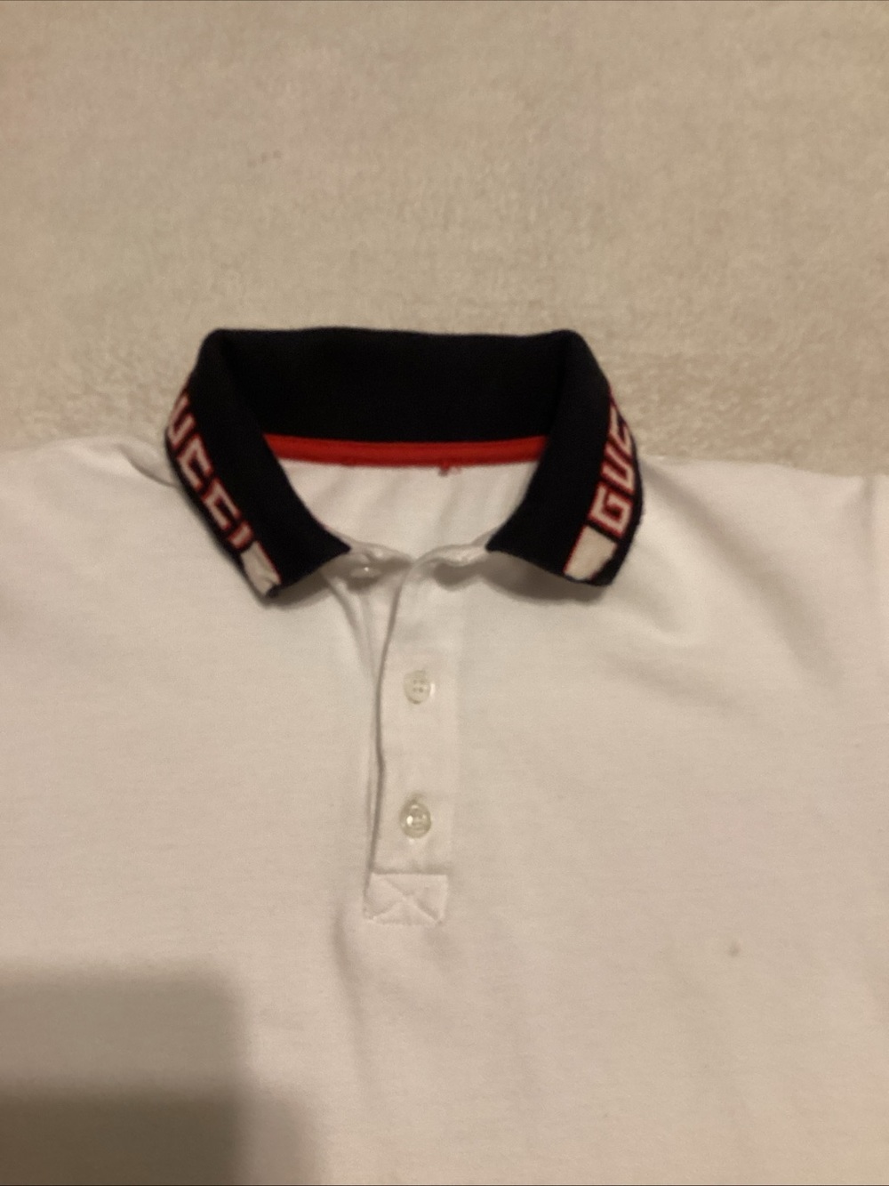 Gucci White Polo with Black Logo Collar and Red Trim - Picture 2 of 13